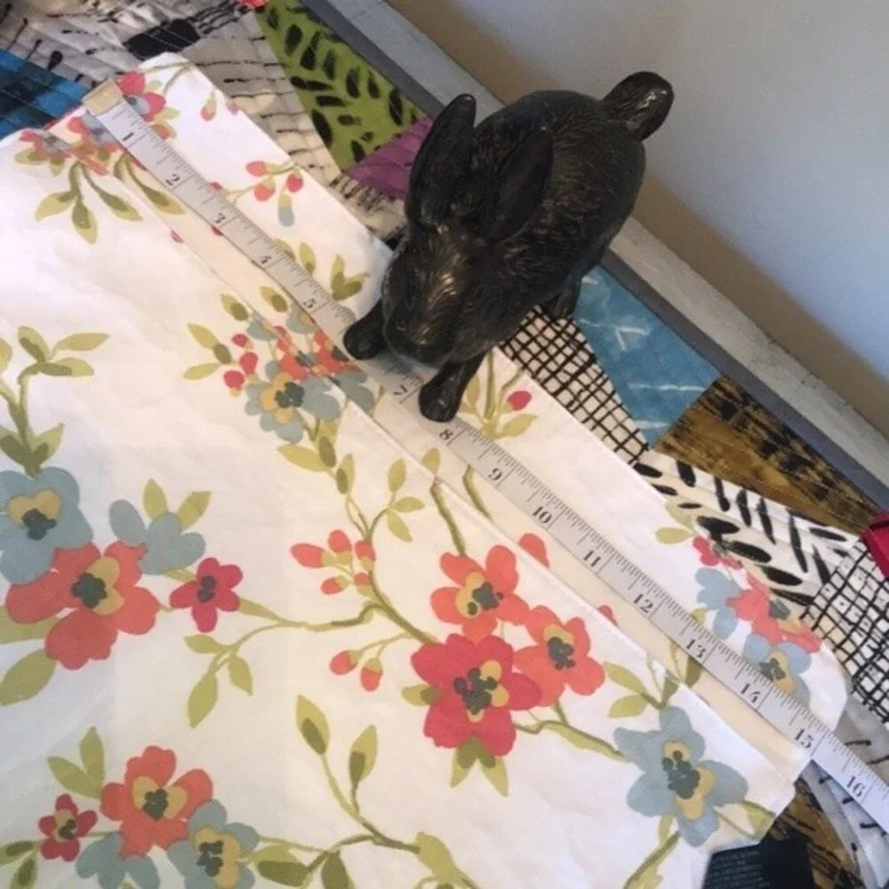 Cynthia Rowley Floral Table Runner